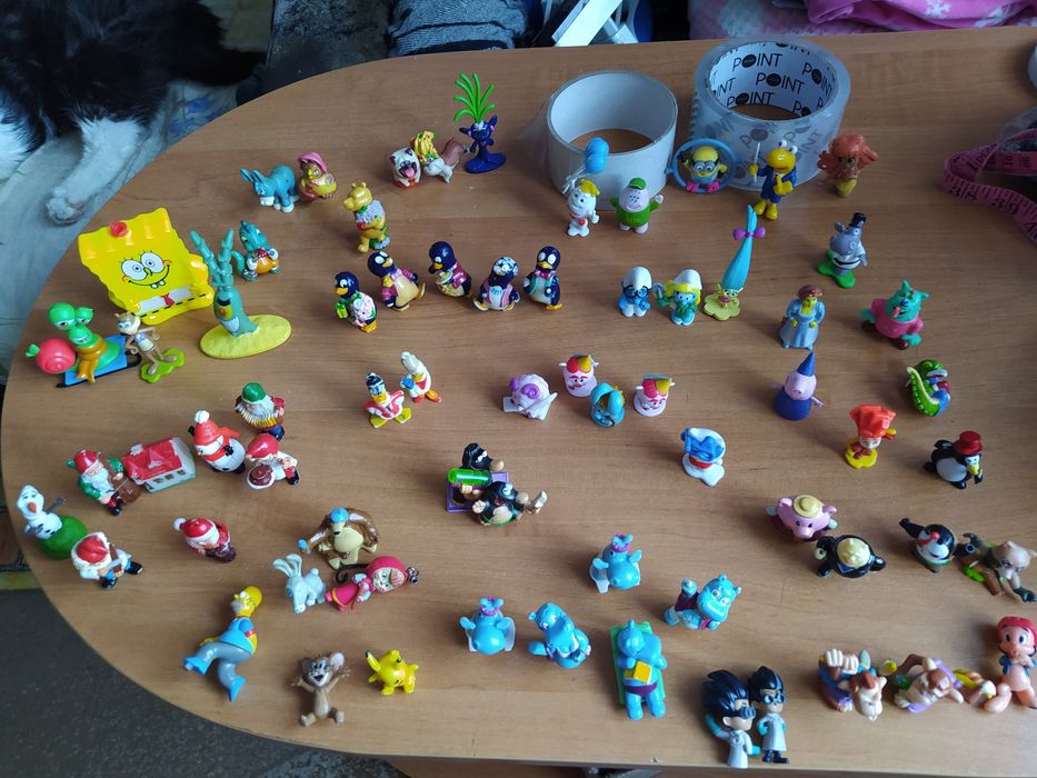 Игрушки фигурки Фиксики  hello kitty свинка Пеппа Смешарики пикачу