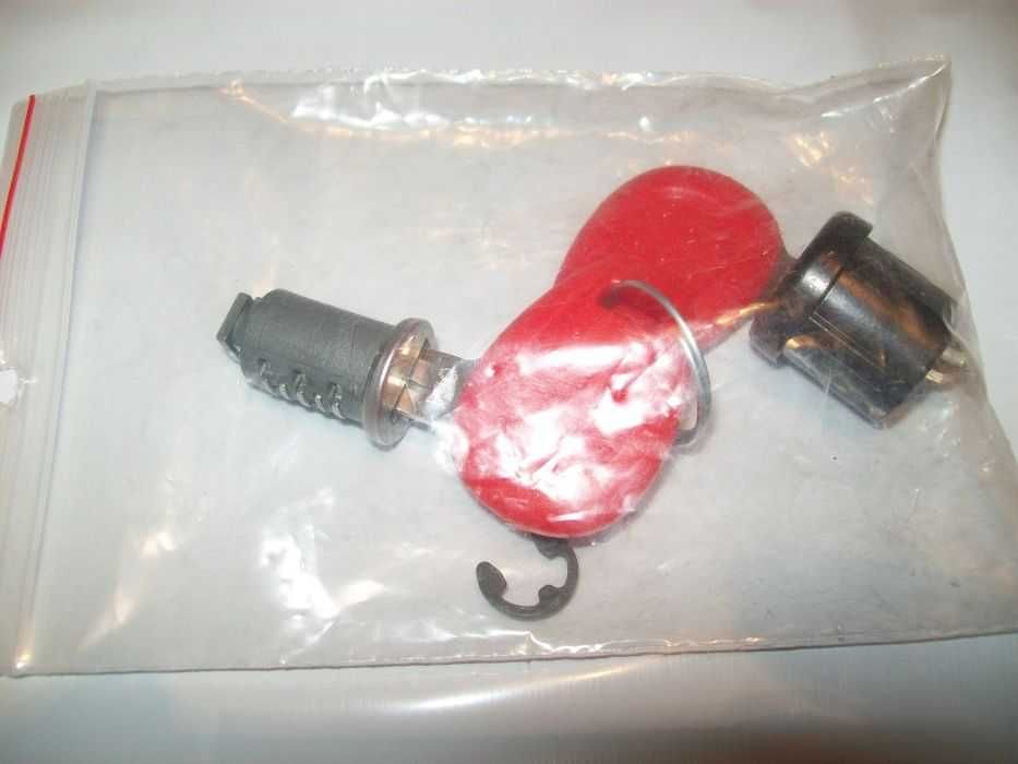 Z661  GIVI wkładka zamek klucze kufrów GIVI SL102 SL103 SL104 SL105
