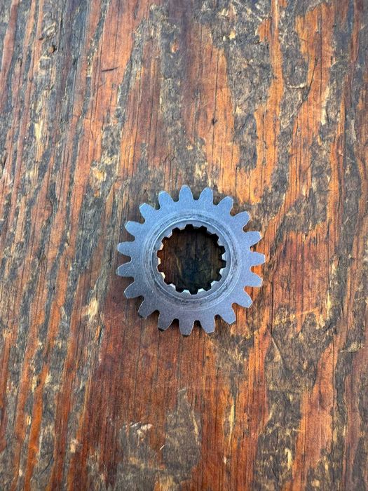 Yamaha YZ 125 Tryb naped walu zebatka glowna kosza OEM 1991-2004