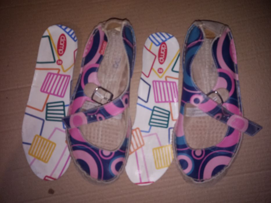 Шкіряні і босоніжки Damp розмір 38р 24.5см сандалі