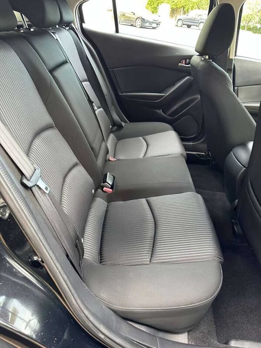Mazda 3 i Grand Touring      2016
