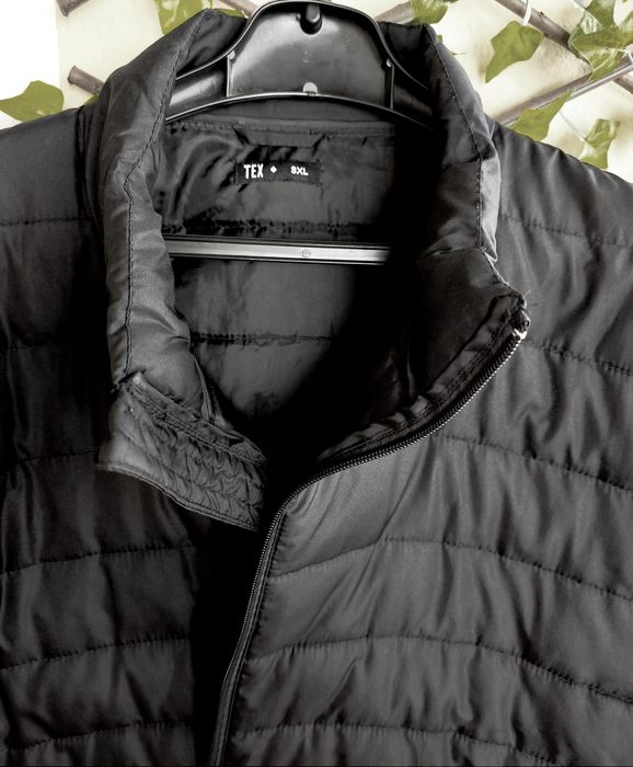 Parka casaco impermeável novo a estrear xxl
xxl 3xl n 52-58
servem par