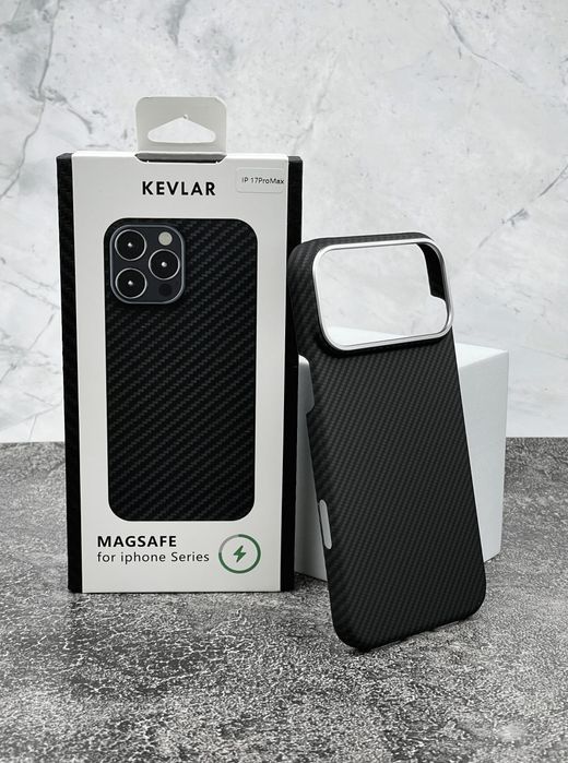 Чехол тонкий Kevlar Carbon MagSafe на iPhone 17 Pro Max/ 17 Pro Чохол
