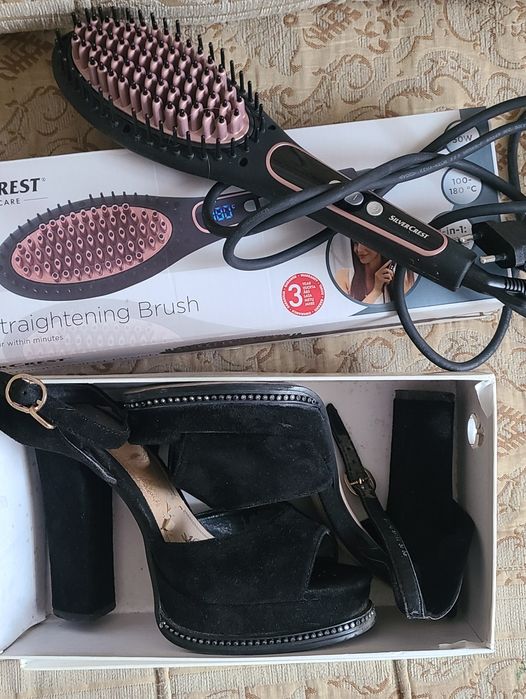 БЕЗКОШТОВНО віддамо чоловічі та жіночі речі поштою НЕ відправляємо