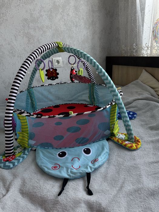 Навчальний килимок манеж з м'ячами 3 в 1. 0+