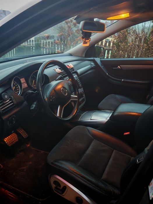 Sprzedam Mercedesa R Klasa 2011 poliftowy, 7 osobowy