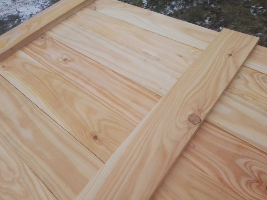 Modrzew - Nowa deska podłogowa 1200 mm