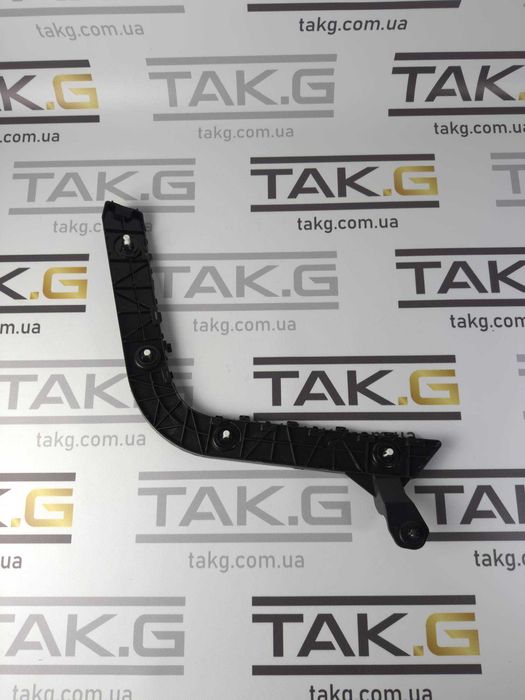 Кронштейни заднього бамперу фонарів багажнику Tesla Model Y