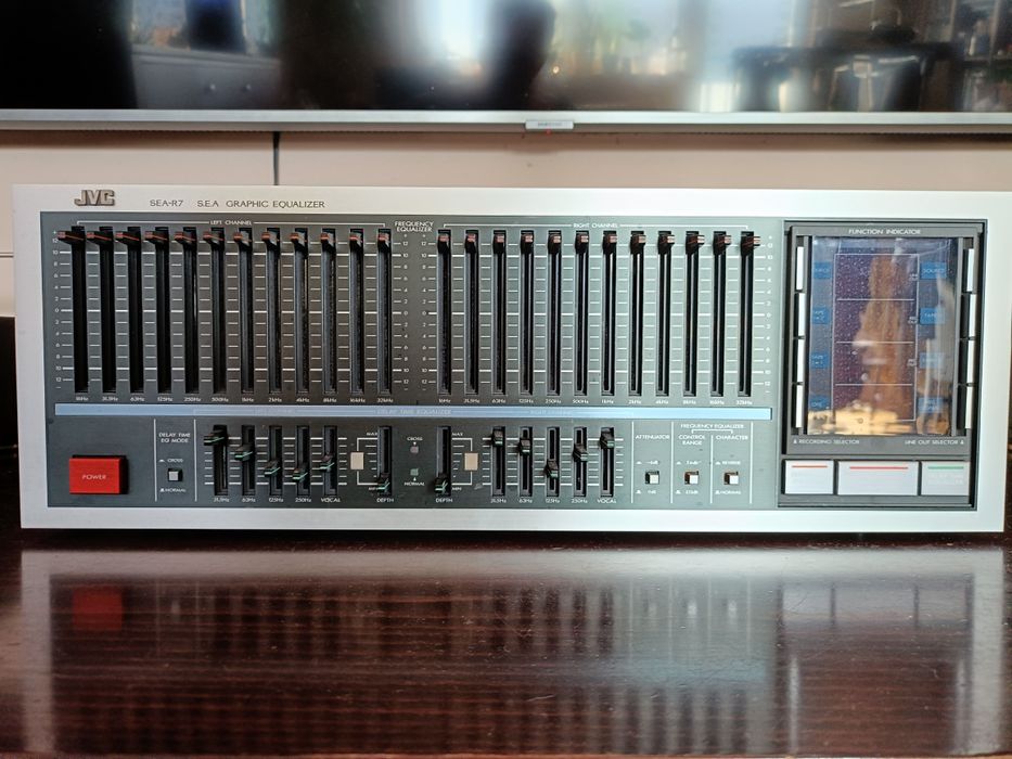 Sprzedam korektor graficzny JVC SEA R7