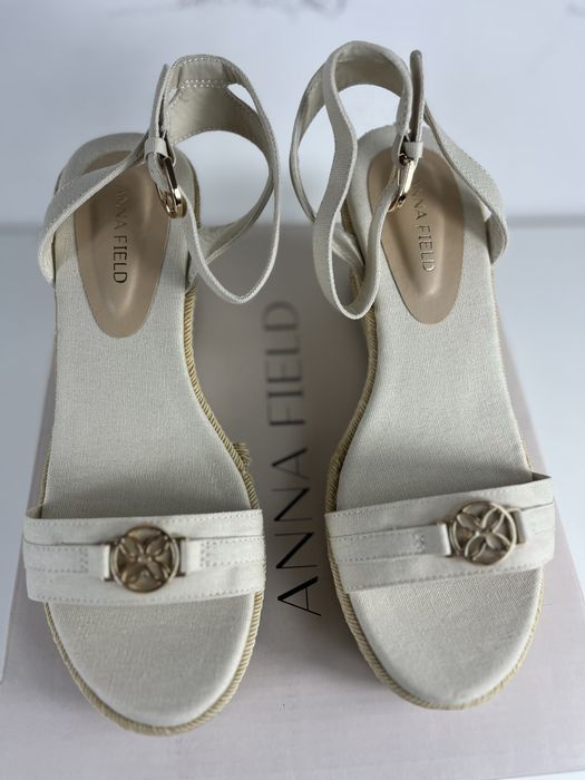Buty na koturnie Anna Field rozmiar 38