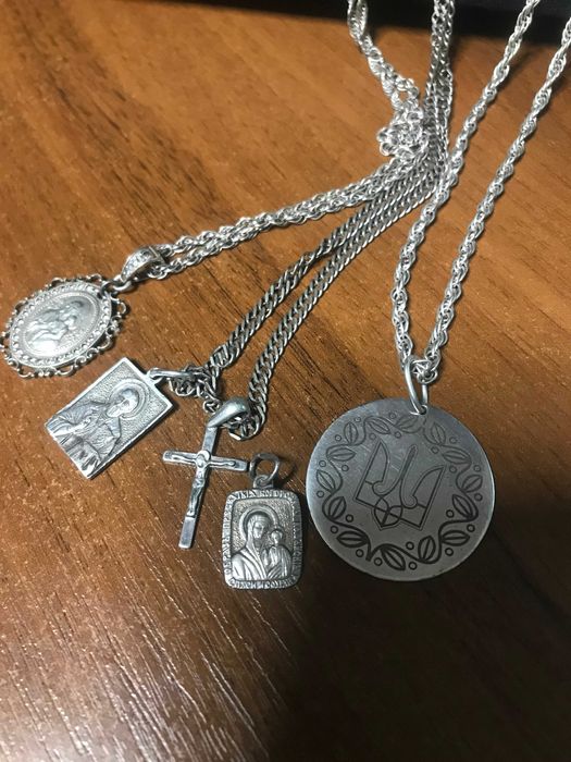 Продам  серебро 925