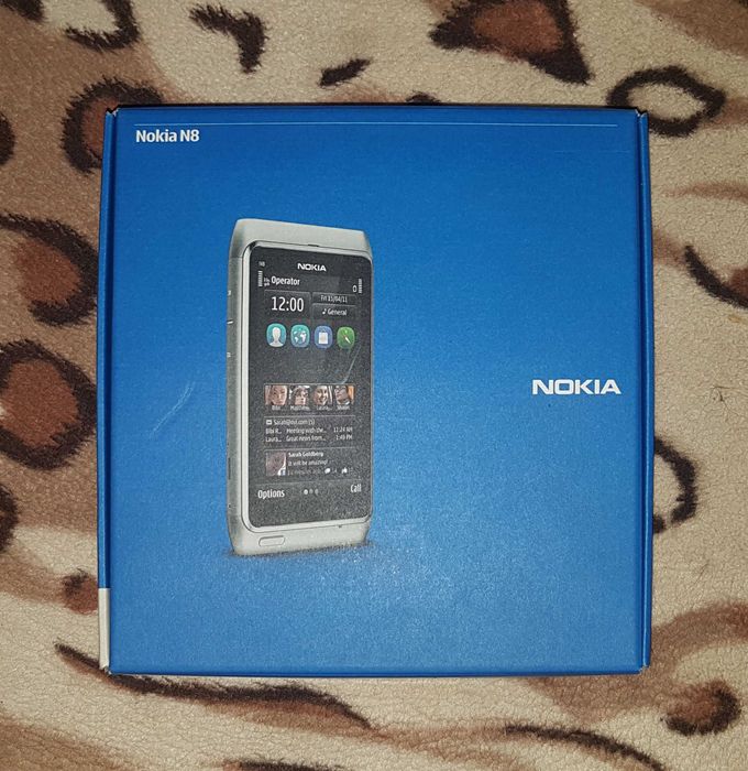 NOKIA N8 * full komplet * oryginalne folie * stan IDEALNY