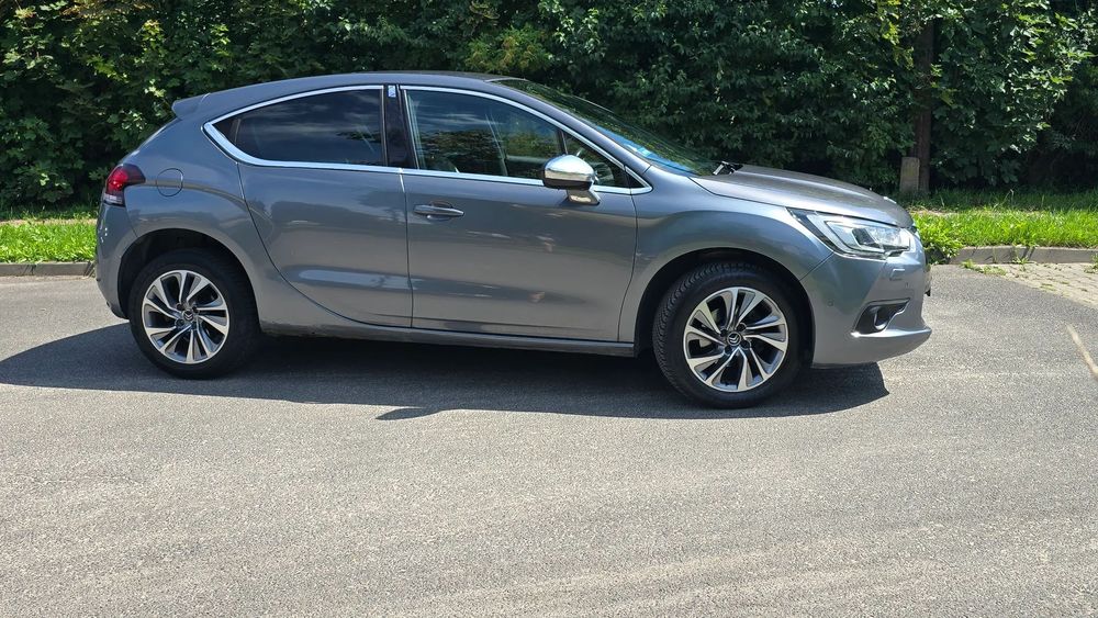Citroën DS4 Citroën DS4 1.6 HDi | 2012