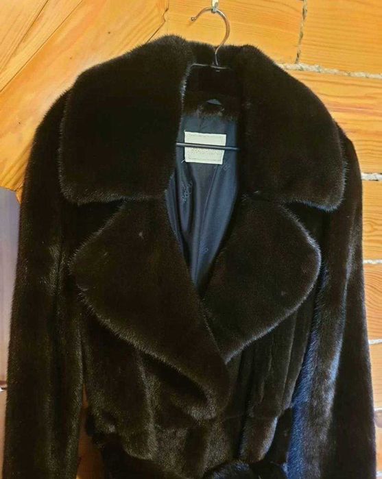 Продам норковую шубу