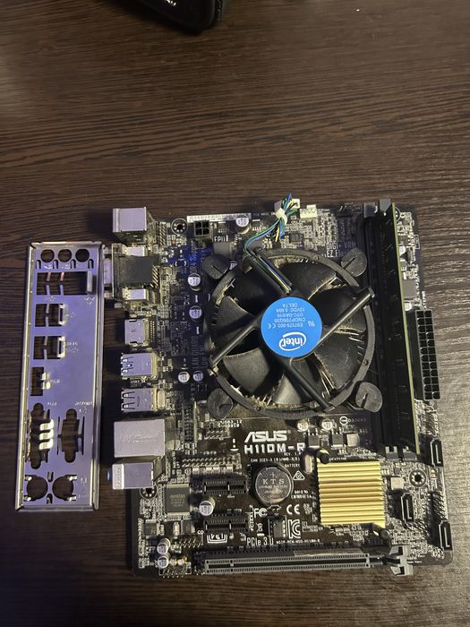 материнська плата + проццесор Asus H110M-r, intel core i3 7-го покол
