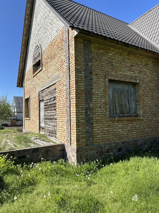 Будинок в Каневі