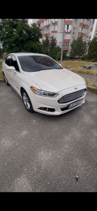 Ford Fusion розетка + гибрид + титаниум
