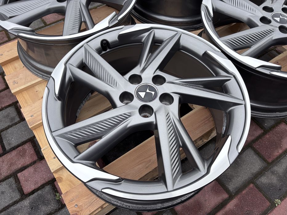 Felgi oryginalne Citroen DS7 DS9 C5 Aircross 5x108 7,5Jx19 ET46