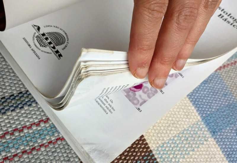 Livro "Histologia Básica" de Junqueia & Carneiro