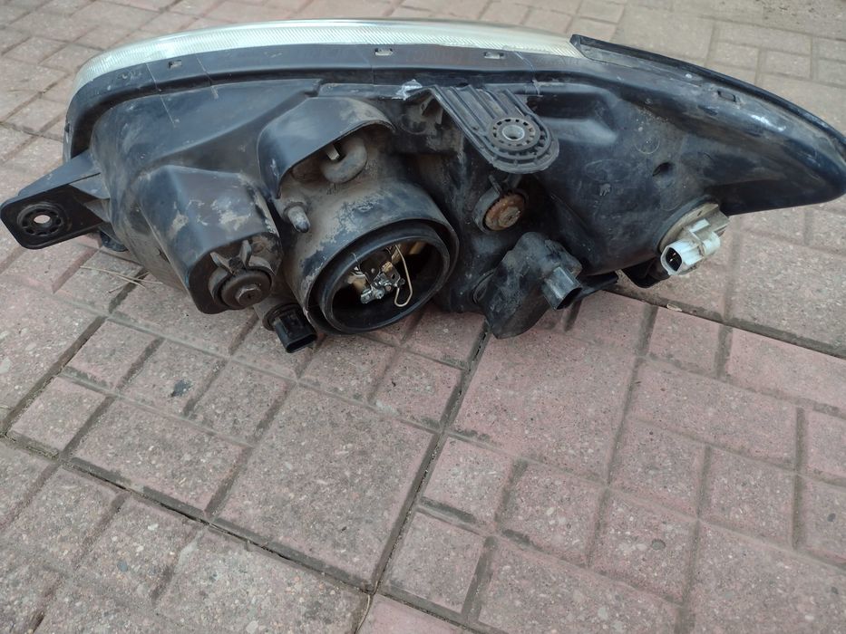 Hyundai Getz lampa przód prawa/lewa EU