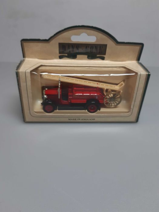 carro de bombeiro DAYS-GONE vintage