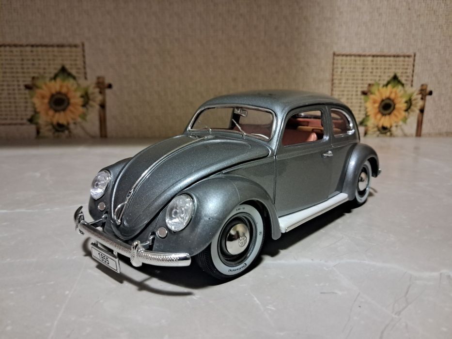 Масштабная модель 1/18  Volkswagen Beetle 1955  Bburago Italy авто