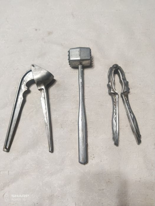 Продам столовые приборы