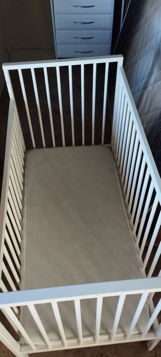 Vendo berço branco Zippy