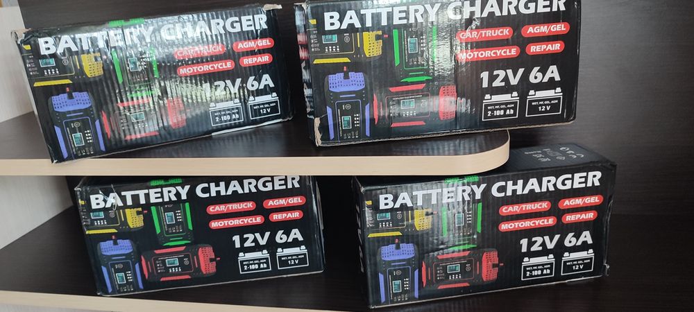 Зарядний пристрій для автомобільного акумулятора 12V6A