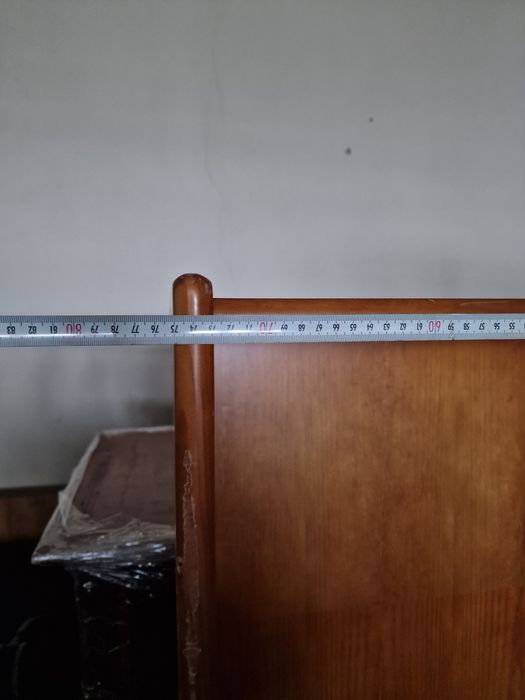 Armário de pinho maciço cerne