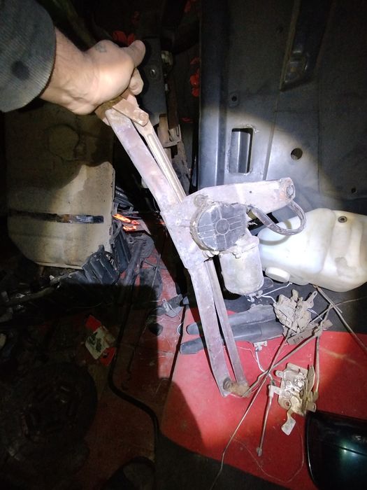 Продам запчастини ВАЗ 21099