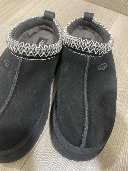 Оригінальні UGG Taz б/в