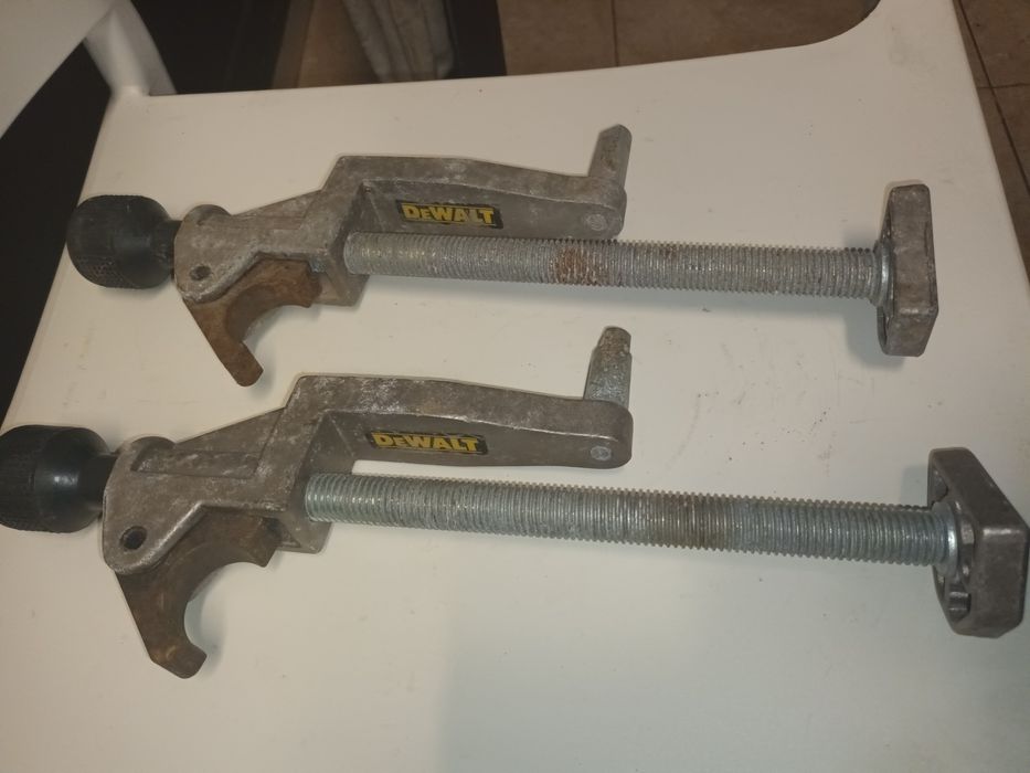 braçadeira DeWalt