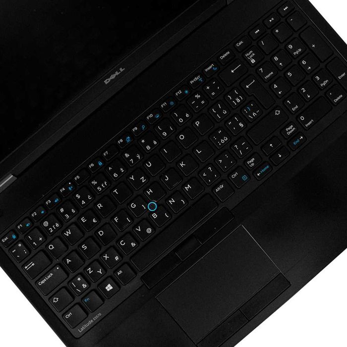Ноутбук 15.6" Dell Latitude 5570 i5-6300U 8Gb RAM 256Gb SSD FullHD IPS