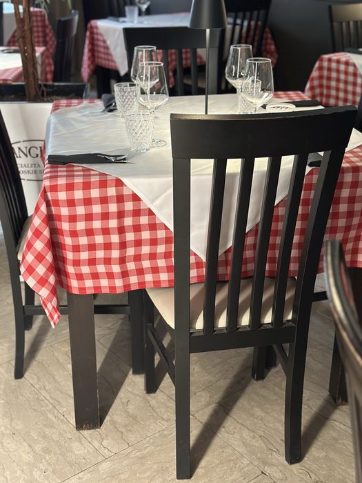 Stół / Stoły  Sprzedam 20,-/ 30,-