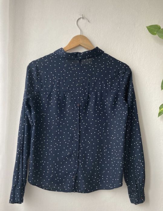 Granatowa koszula w kropki