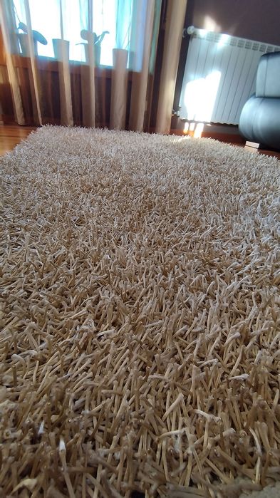 Tapete carpete beje dourado