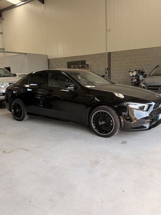 Mercedes A250e AMG Limousine night Paket