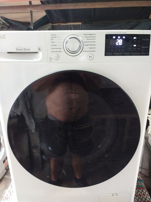 Máquina de lavar roupa LG direct drive 9kg