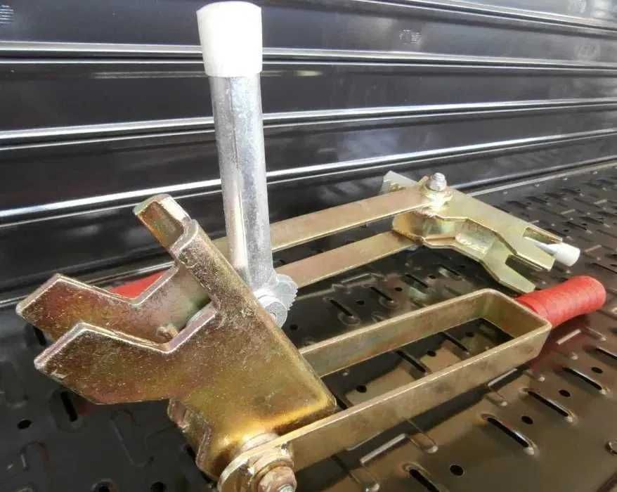 Spring Nuts / Clamps / Lever Jacks / Tie Rods / Swivel Bolts – New64584650166785124