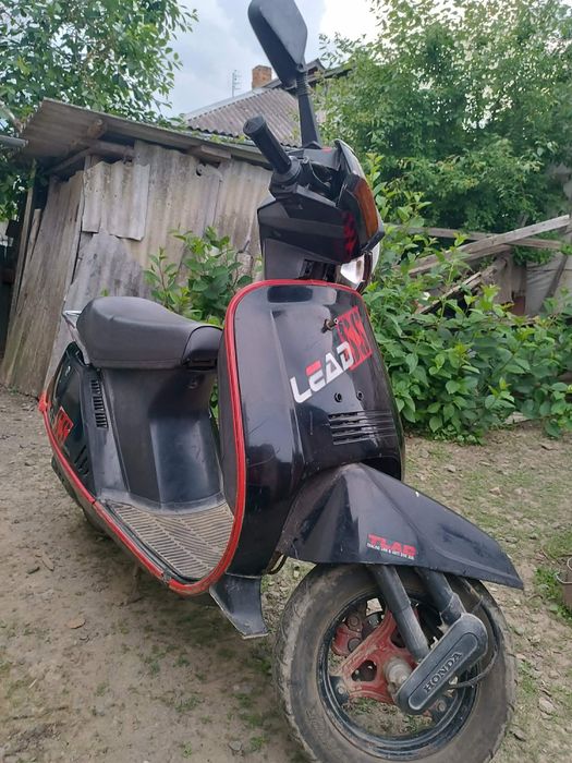 Продам скутер Хонда