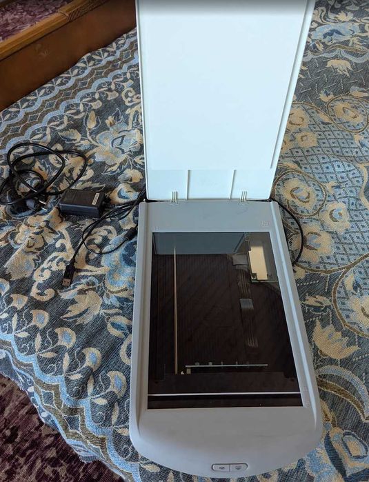 Сканер HP Skanjet G2410