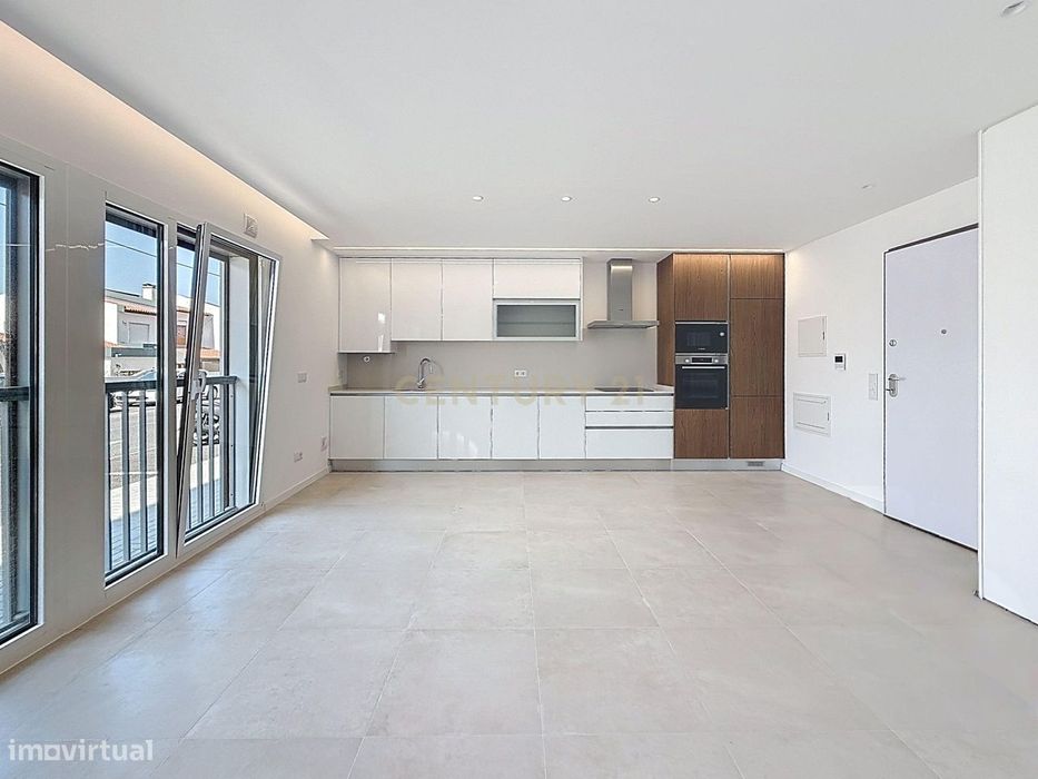 T1 Novo com Terraço Exclusivo  Piscina Colectiva com Vista de Mar e Ga — Nazaré, Leiria