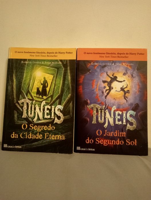 Dois livros da coleção túneis