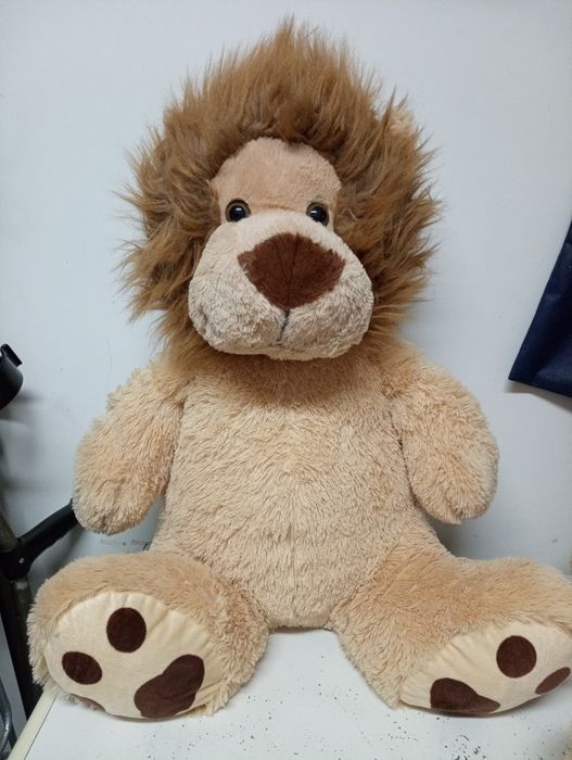 Urso grande de pelúcia