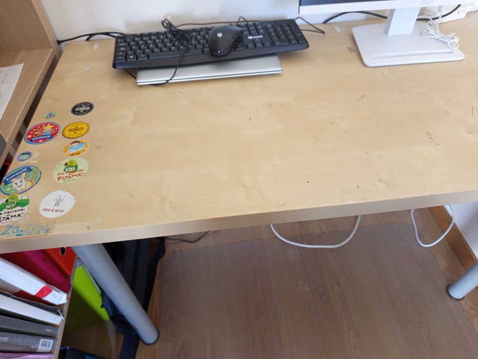 Mesa secretária ikea