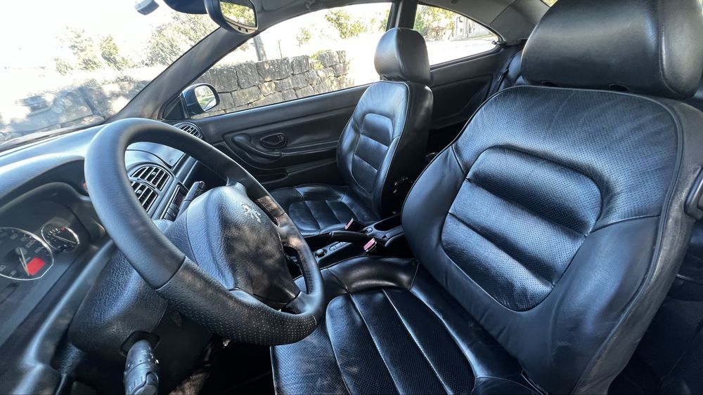 Peugeot 406 coupe 3.0    V6 — photo 5