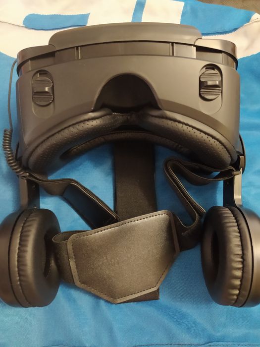 VR окуляри shinecon