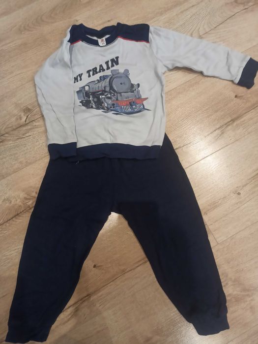 paka ubrań dla chłopca 98-104