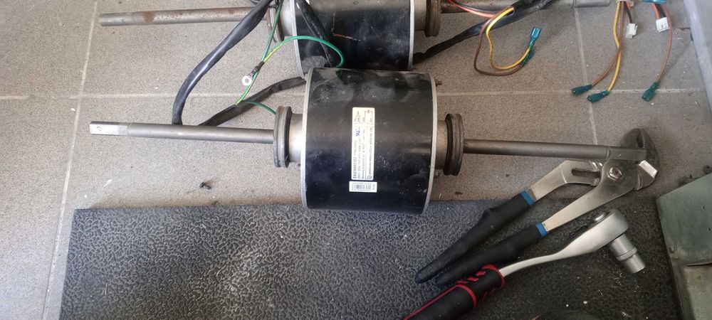 Електродвигун внутрішнього блоку канального кондиціонера